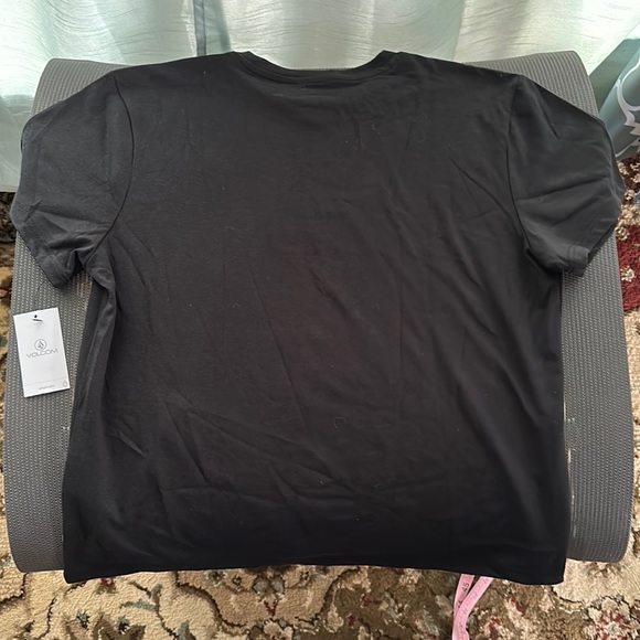 Volcolm small with tags juniors love butterfly boyfriend T-shirt. - Picture 5 of 6